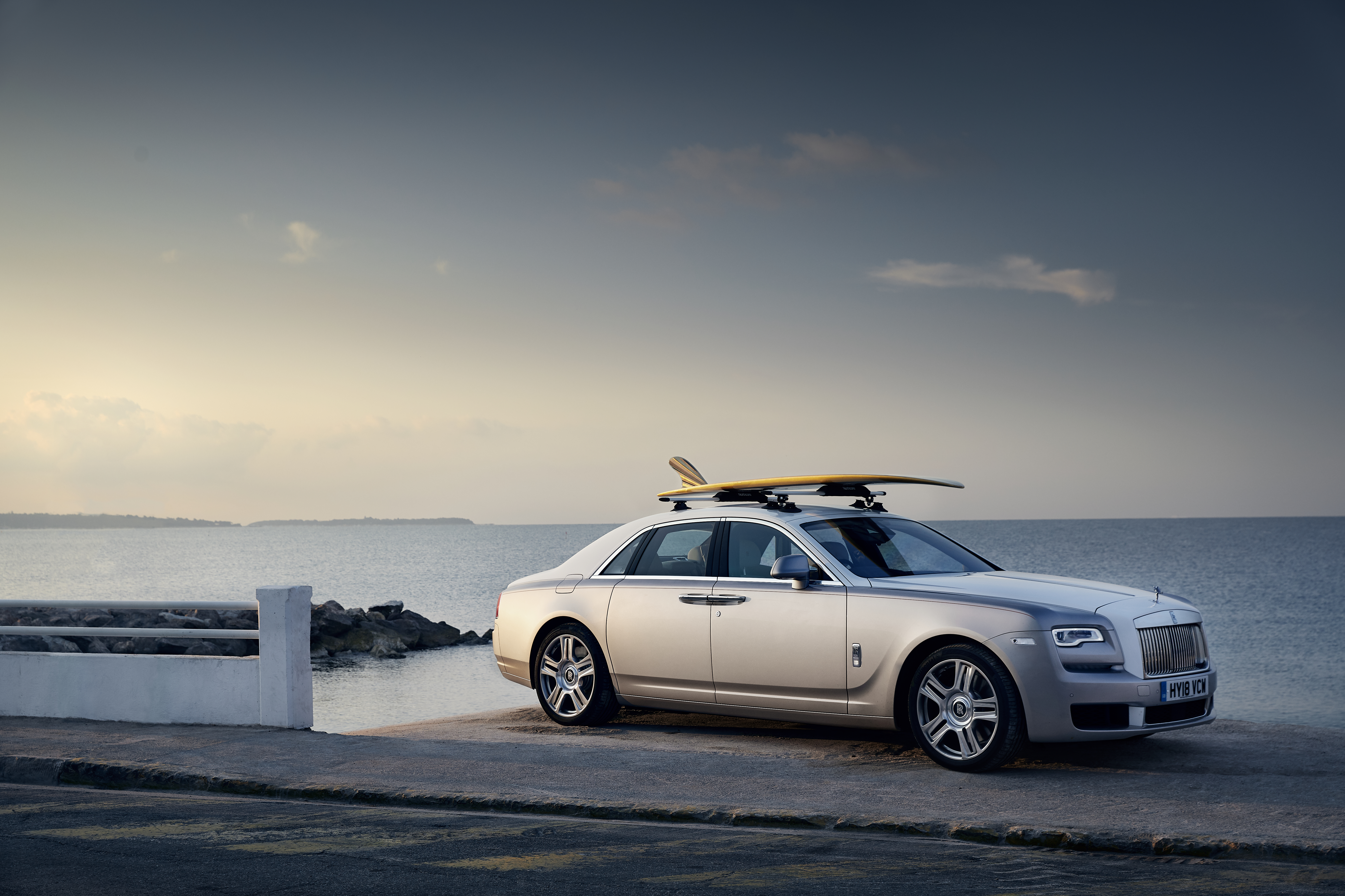 Rolls-Royce Motor Cars Arrives in Europe’s Summer Hotspots