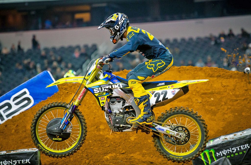 Suzuki Racers Find Plenty to Build on In Incident-Filled Night