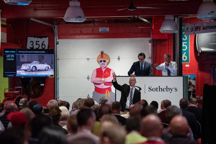 191216 The packed sale room at RM Sotheby’s presentation of the Taj Ma Garaj Collection (Corey Escobar © 2019 Courtesy of RM Sotheby’s).