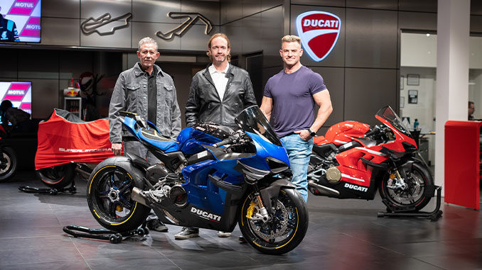 Ducati Newport (Mike Guerin, Jason Chinnock and Dave Enders) (678)