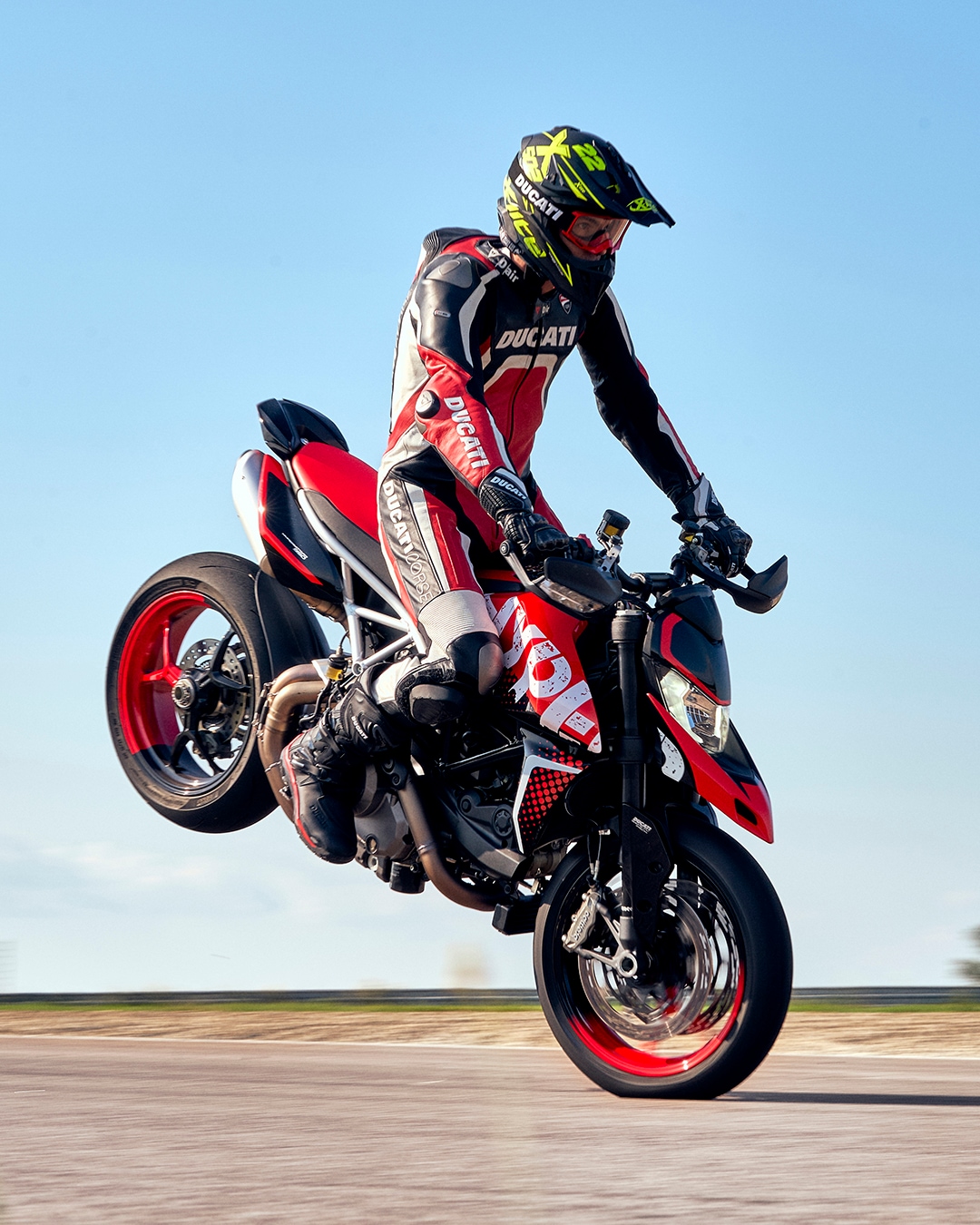 2022 Ducati Hypermotard 950 RVE (4)