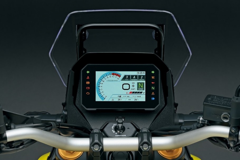 V-STROM 800DE features a 5-inch color TFT LCD multi-function instrument panel