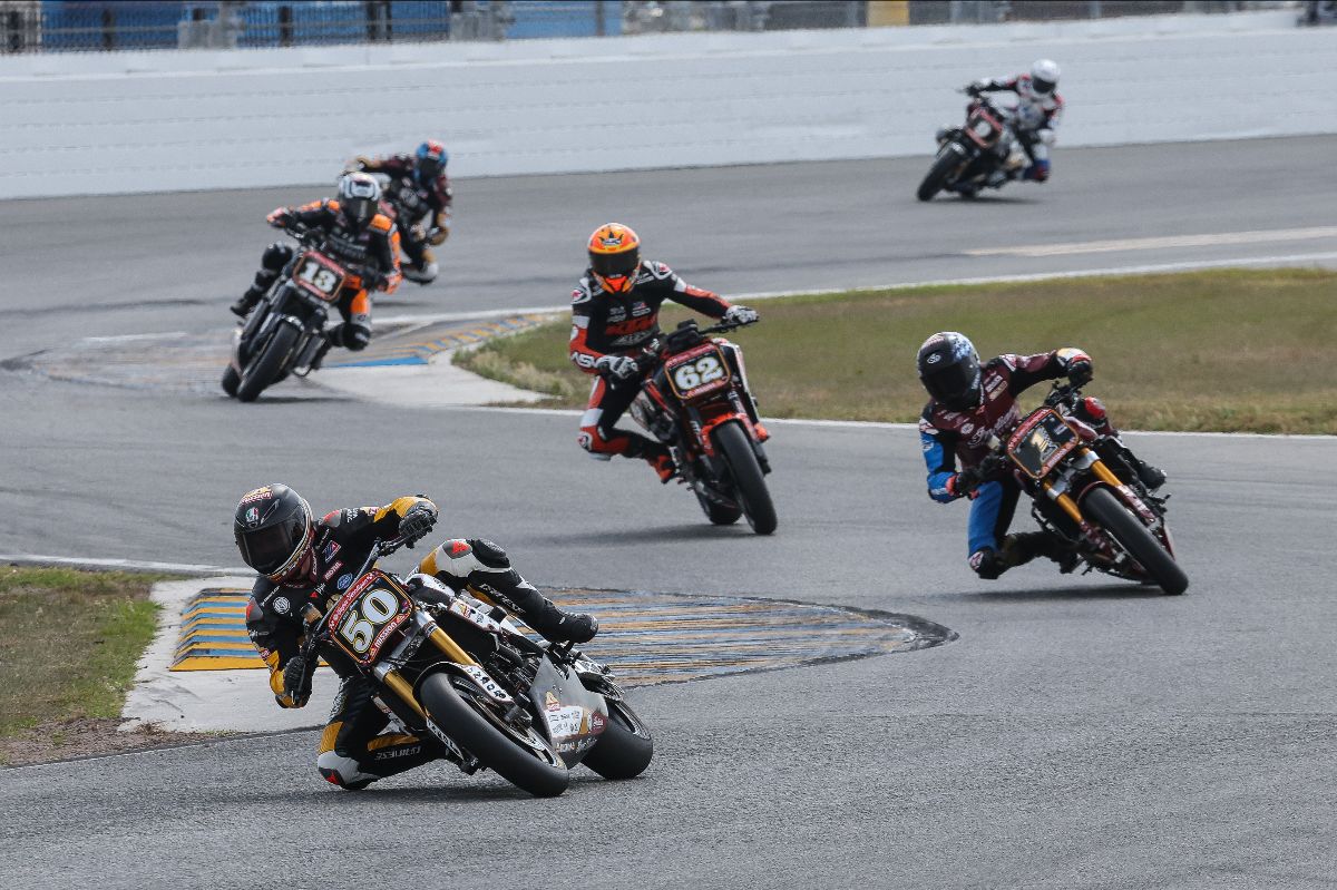 Bobby Fong (5) leads eventual winner Tyler O'Hara (1) in the Super Hooligan National Championship race on Friday