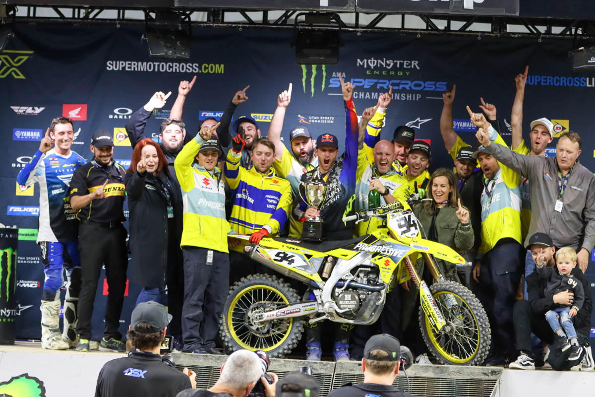 230919 Suzuki and HEP Motorsports celebrate their first win together at the Indy Supercross