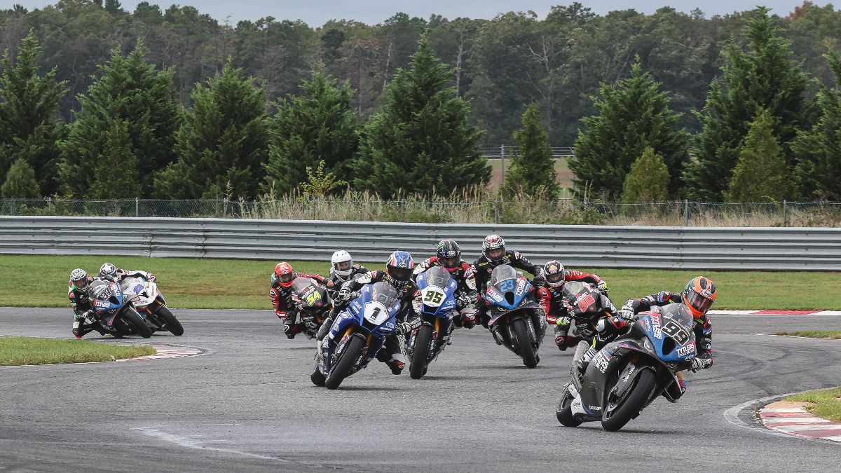 PJ Jacobsen (99) got off to a fast start to lead Jake Gagne (1), JD Beach (95) and Corey Alexander (23) in Sunday's Medallia Superbike race