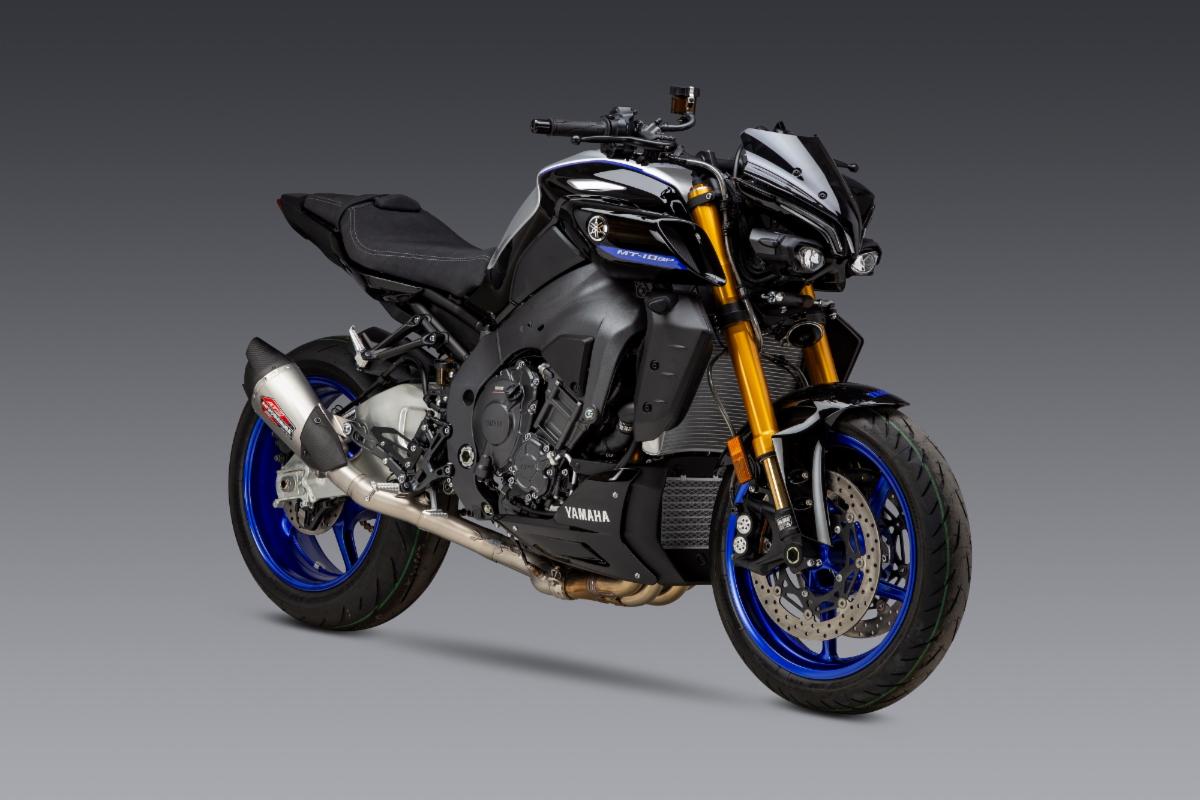 Yamaha MT-10 with carbon fiber heel guard is now even more exciting with our AT2 Race Series 3:4 system [3]