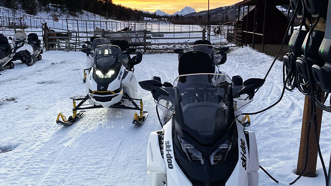 FLO Charged Up FLO Powers Electric_Snowmobiles for OFF GRID Exp [678]
