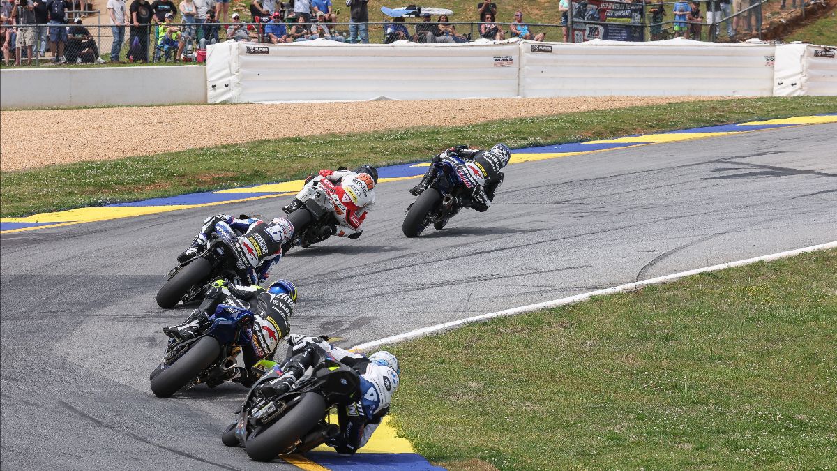 Jake Gagne leads Bobby Fong, Cameron Beaubier, Cameron Petersen and Sean Dylan Kelly battle early in the Steel Commander Superbike race on Saturday